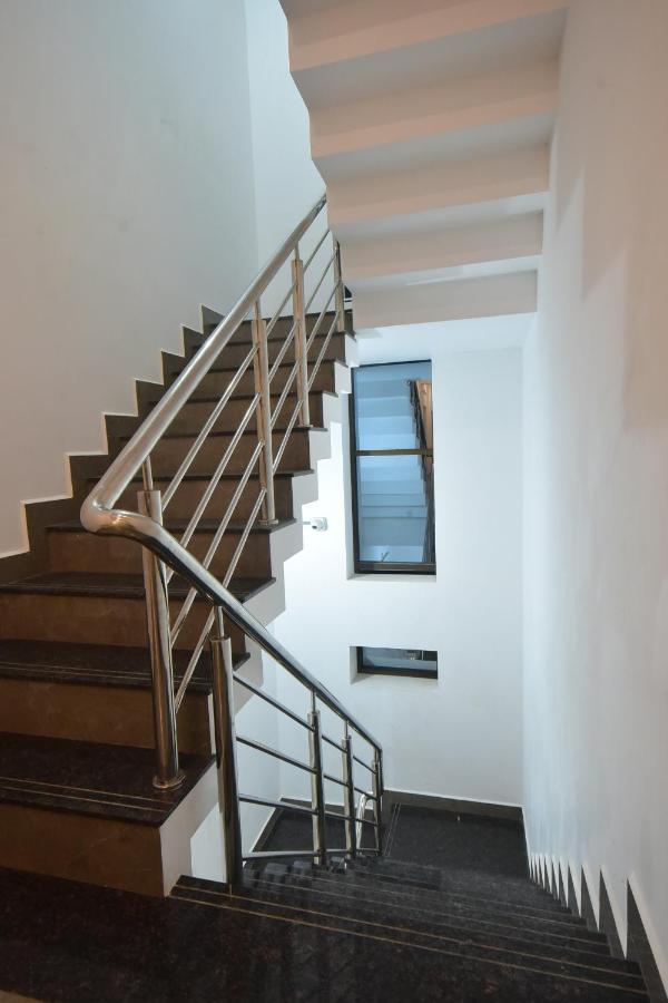 Bharathi Residhome 퐁디셰리 외부 사진