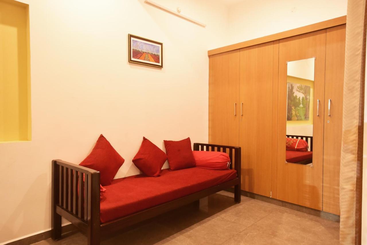 Bharathi Residhome 퐁디셰리 외부 사진